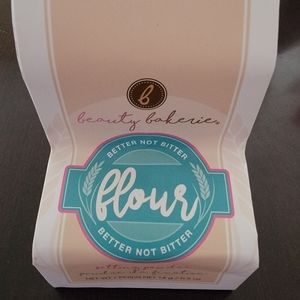 Beauty Bakerie setting powder